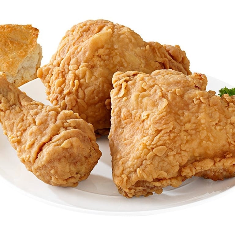 Golden Crispy Fries: A Perfect Side for Any Dish